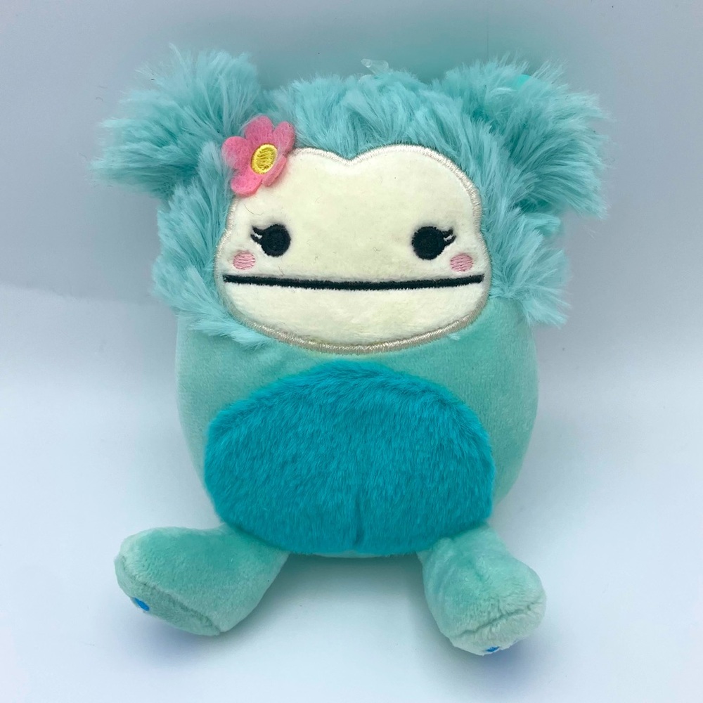 Squishmallows Joelle the Bigfoot Clip on 3” New